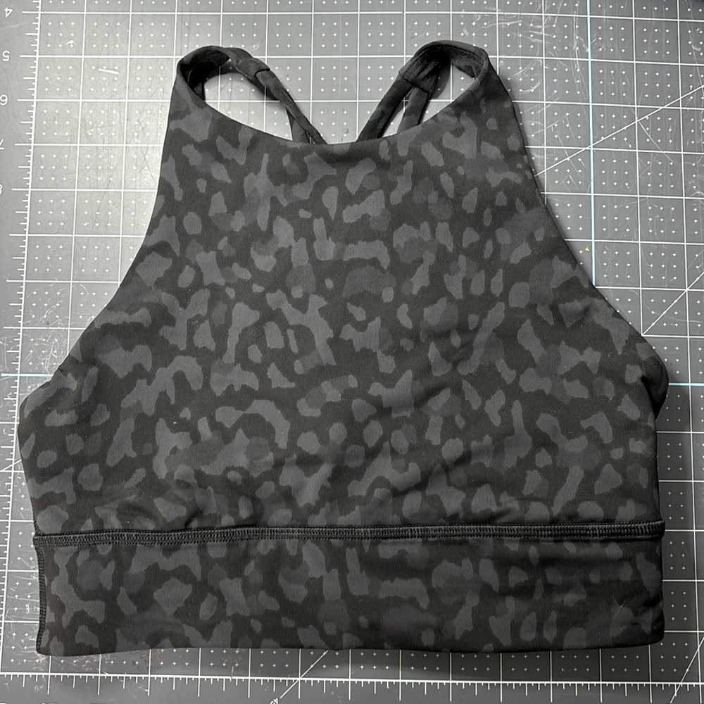 Lululemon Energy Bra High Neck Long Line leopard print grey/black Size 6